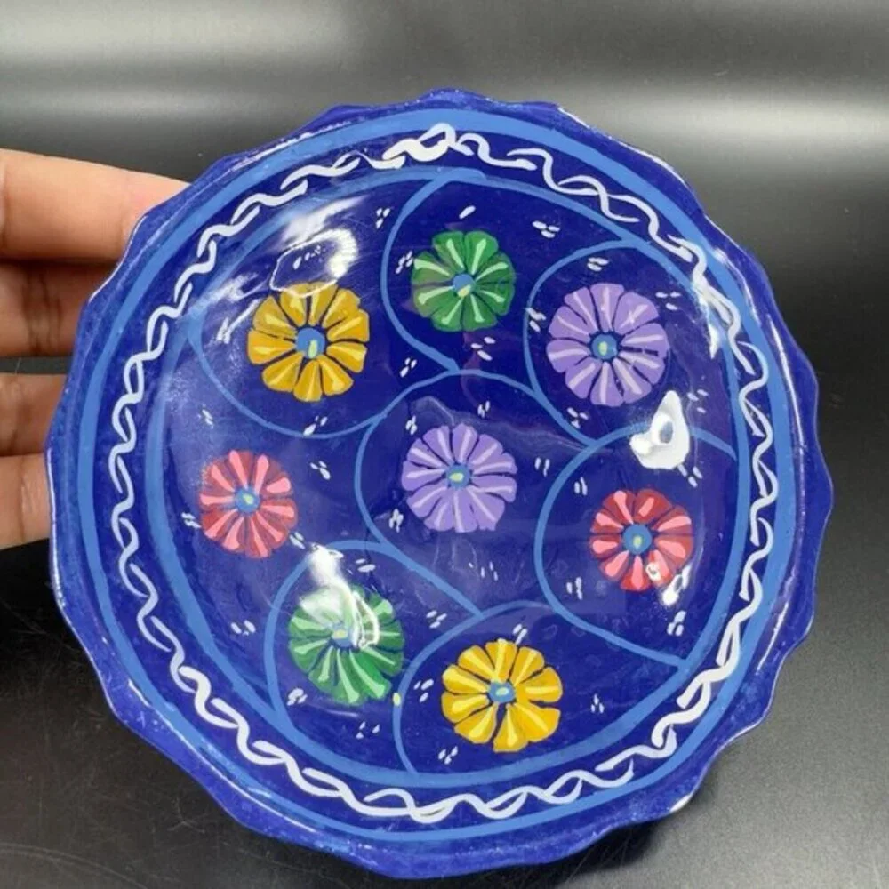 Vintage Hand Made Mexico Folk Art Pottery‎ Footed Bowl Dish Multicolor Blue Dish
